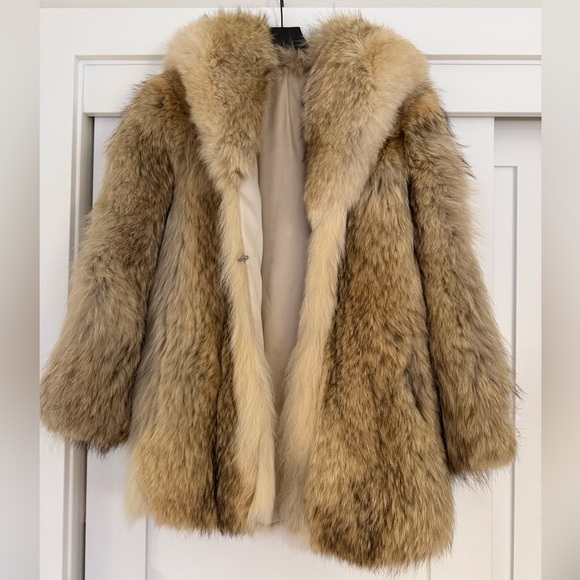 Vintage Fox Fur Coat - Picture 5 of 7